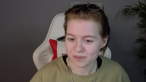 Karen online show from March 26, 9:37 am