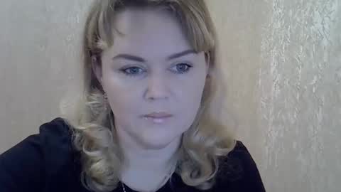 karennelsonx online show from December 14, 2:53 pm