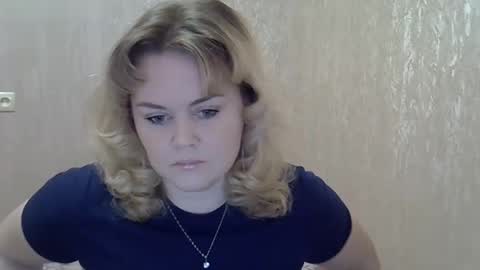 karennelsonx online show from December 18, 11:13 am