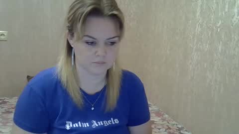 karennelsonx online show from December 21, 1:10 pm