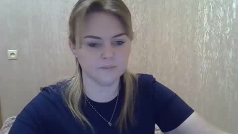 karennelsonx online show from December 24, 1:50 pm