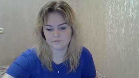 karennelsonx online show from December 26, 11:10 am