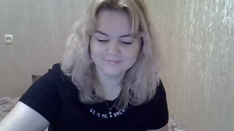 karennelsonx online show from December 31, 8:04 am