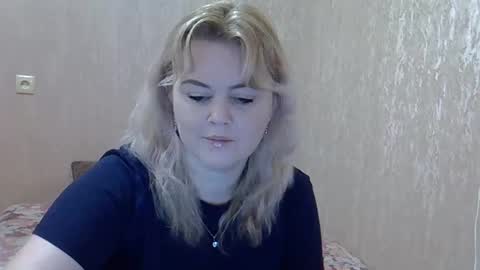 karennelsonx online show from January 5, 7:28 pm