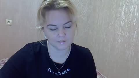 karennelsonx online show from January 18, 4:31 pm