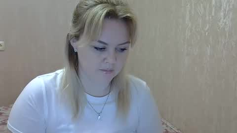 karennelsonx online show from January 21, 7:39 pm