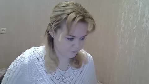karennelsonx online show from February 3, 1:51 pm