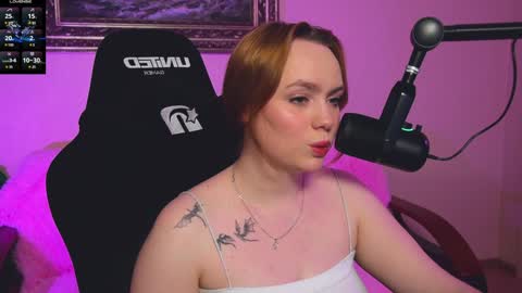 Karoline online show from December 8, 3:32 am