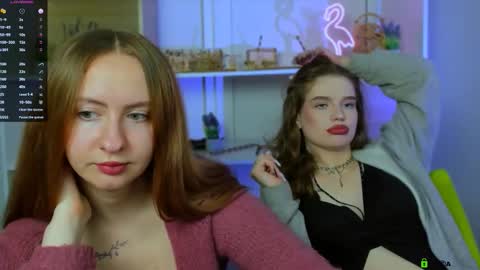 kari_pirs online show from September 19, 8:20 pm