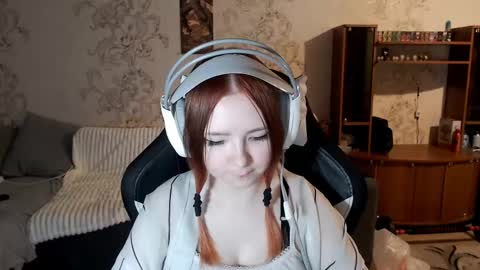 Lisa Backler online show from September 24, 4:21 pm