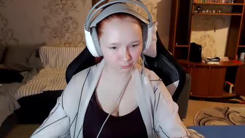 Lisa Backler online show from October 17, 4:09 pm