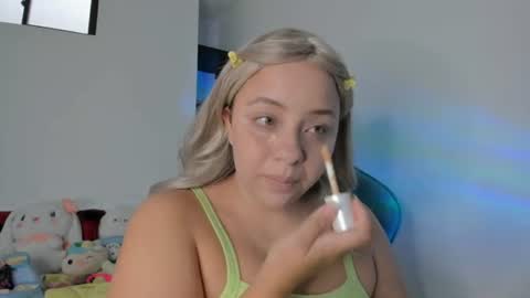 Snapshot of kariina_wong chatting on July 2, 8:48 pm kariina_wong online show from July 2, 8:48 pm