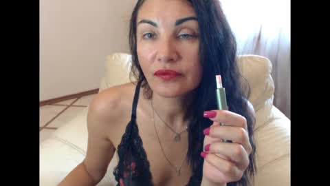 Snapshot of karina8571 chatting on June 25, 8:19 am Karina online show from June 25, 8:19 am