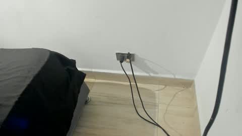 karina_aurora online show from December 18, 3:23 am