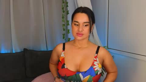 Snapshot of karina_blackberry chatting on December 15, 1:32 am your naughty Karina online show from December 15, 1:32 am