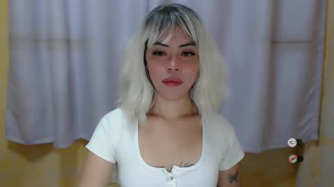 I AM BELLE online show from December 28, 3:26 pm