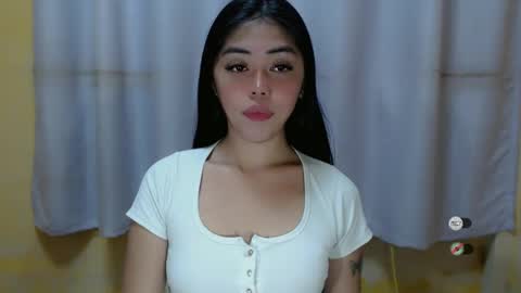 I AM BELLE online show from December 30, 3:46 pm
