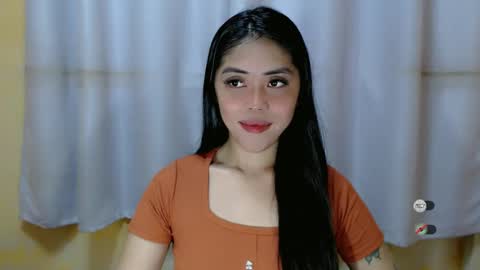 I AM BELLE online show from January 4, 12:16 pm
