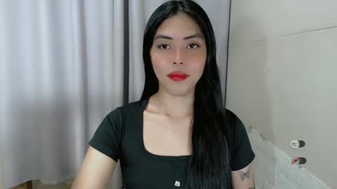 I AM BELLE online show from January 31, 12:51 pm