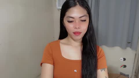 I AM BELLE online show from February 22, 3:45 am
