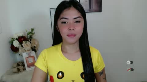 I AM BELLE online show from February 25, 10:47 am