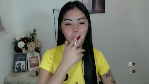I AM BELLE online show from March 2, 11:06 am