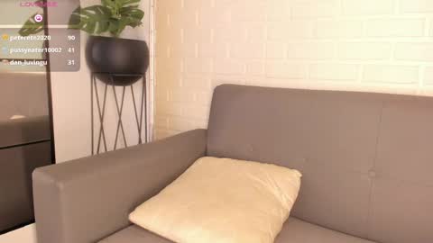 Snapshot of karina_gomez_18 chatting on March 3, 4:58 am Kari online show from March 3, 4:58 am