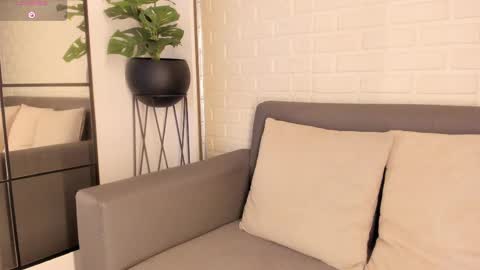 Snapshot of karina_gomez_18 chatting on March 7, 2:57 am Kari online show from March 7, 2:57 am