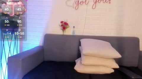 Snapshot of karina_gomez_18 chatting on September 27, 11:48 am Kari online show from September 27, 11:48 am