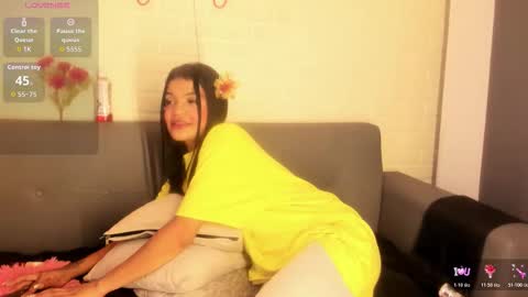 Snapshot of karina_gomez_18 chatting on October 21, 11:33 am Kari online show from October 21, 11:33 am