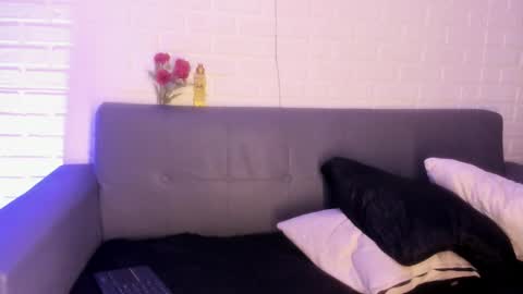 Snapshot of karina_gomez_18 chatting on October 28, 11:36 am Kari online show from October 28, 11:36 am