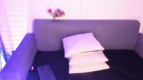 Snapshot of karina_gomez_18 chatting on November 8, 11:32 am Kari online show from November 8, 11:32 am