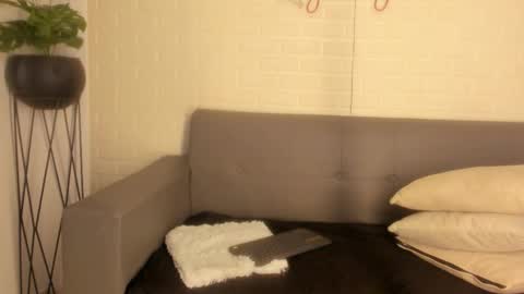 Snapshot of karina_gomez_18 chatting on November 25, 11:32 am Kari online show from November 25, 11:32 am