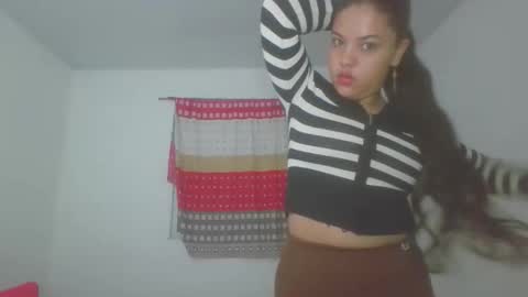 Snapshot of karina_hotttt chatting on March 18, 9:34 am karina_hotttt online show from March 18, 9:34 am