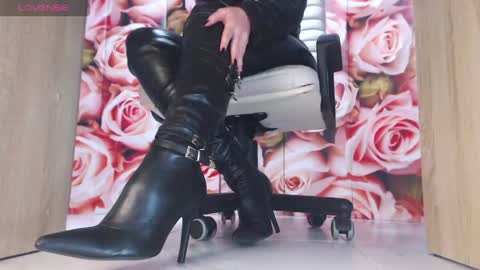 Karina Mistress online show from May 3, 4:57 pm