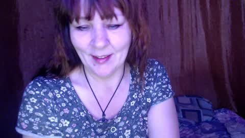 Snapshot of karina_ren chatting on December 9, 8:33 am Karina online show from December 9, 8:33 am