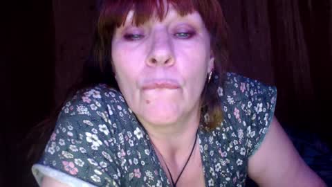 Snapshot of karina_ren chatting on December 9, 3:00 pm Karina online show from December 9, 3:00 pm