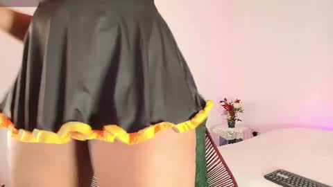 karina Taylor online show from June 12, 7:46 pm
