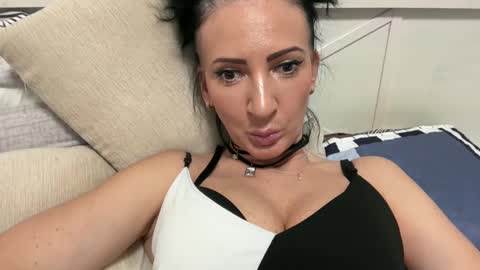 Karina online show from January 5, 5:30 am