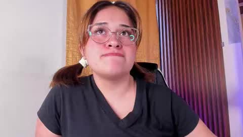 karinasanchezz online show from September 23, 2:20 pm