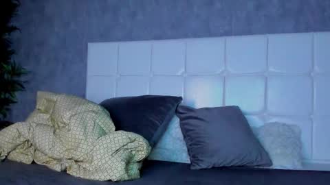 KarinaSparks online show from February 4, 7:09 pm