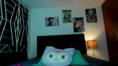 KARINNA  RAVEN online show from September 9, 11:59 pm