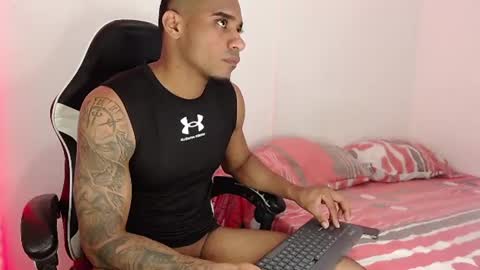 karl_jensennxx online show from July 21, 1:30 am
