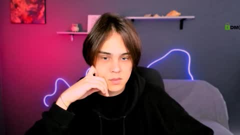 Karl online show from October 19, 8:37 am