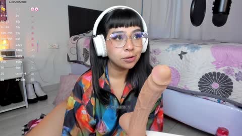Ill be on at sunday see u Lynn  Could u help me to reach 100 Thmbs upp plssss   Independent girl 3 online show from February 8, 6:12 am