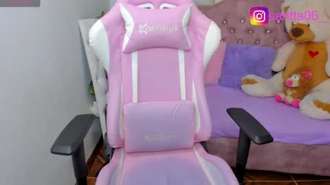 Snapshot of karla_cutee1 chatting on December 5, 2:09 am karla online show from December 5, 2:09 am