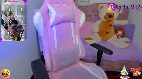 Snapshot of karla_cutee1 chatting on December 23, 5:06 am karla online show from December 23, 5:06 am