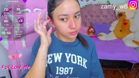 Snapshot of karla_cutee1 chatting on February 14, 10:34 am karla online show from February 14, 10:34 am