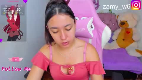Snapshot of karla_cutee1 chatting on February 17, 5:04 am karla online show from February 17, 5:04 am