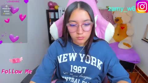 Snapshot of karla_cutee1 chatting on March 16, 5:44 am karla online show from March 16, 5:44 am